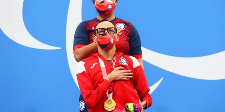 Madre de Alberto Abarza y el duro camino de su hijo para llegar a lo más alto del deporte paralímpico